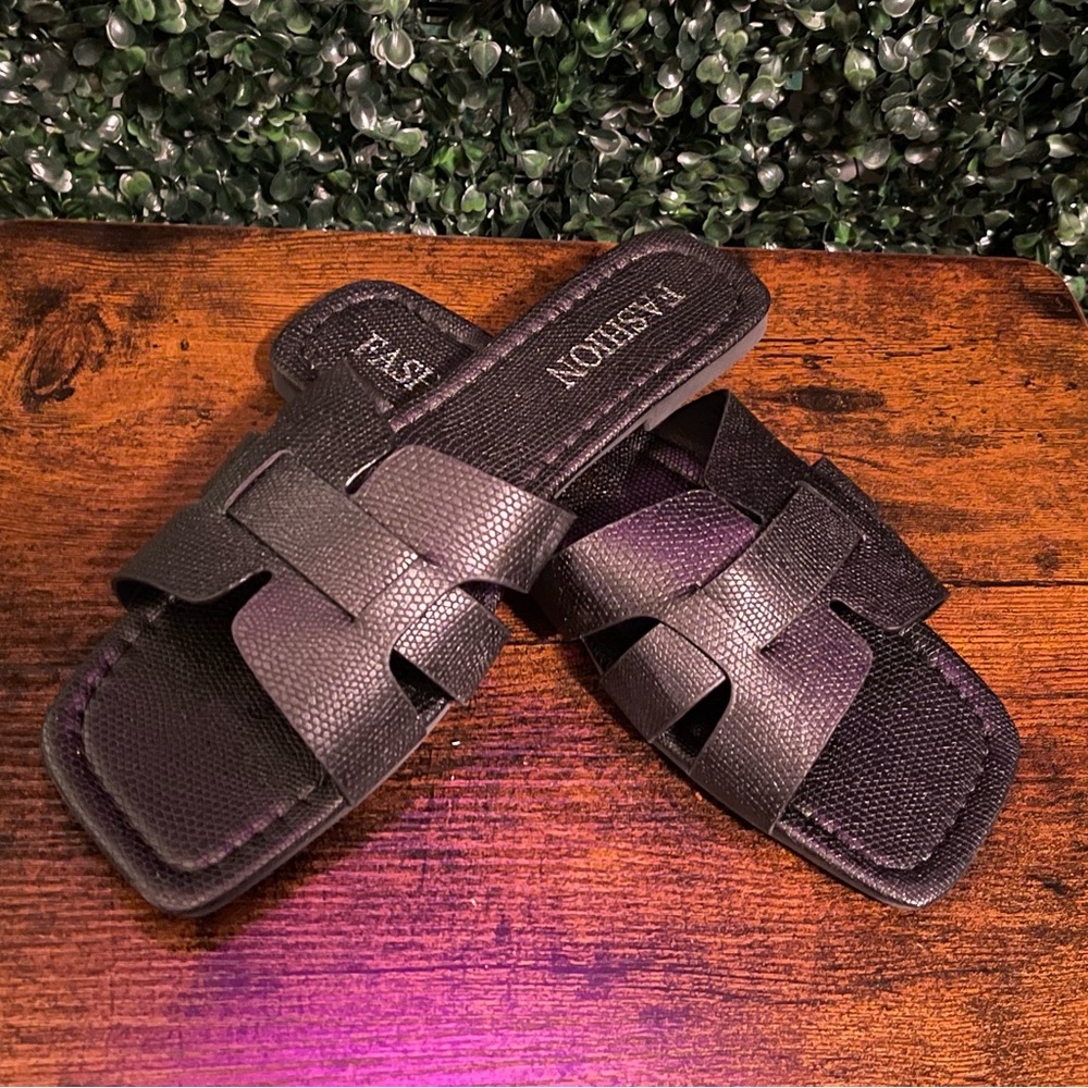 NIB black sandals